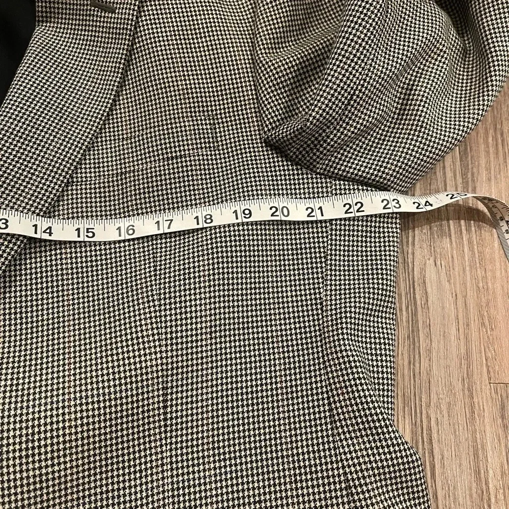 Jos A Bank Men’s 44R Blazer Jacket Houndstooth Silk/Wool Blend Business Career